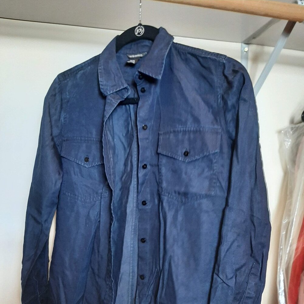 Club monaco like new dark chambray button up